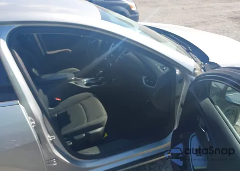 2022 Chevrolet Malibu Fwd Lt из США, поврежденный, VIN 1G1ZD5ST4NF127525